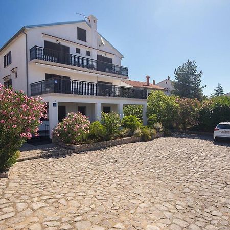 Rooms Miramare Крк Екстер'єр фото